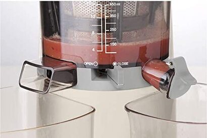 Соковыжималка Smeg SJF01CREU / 150 Вт / 1 л / пластик / белый