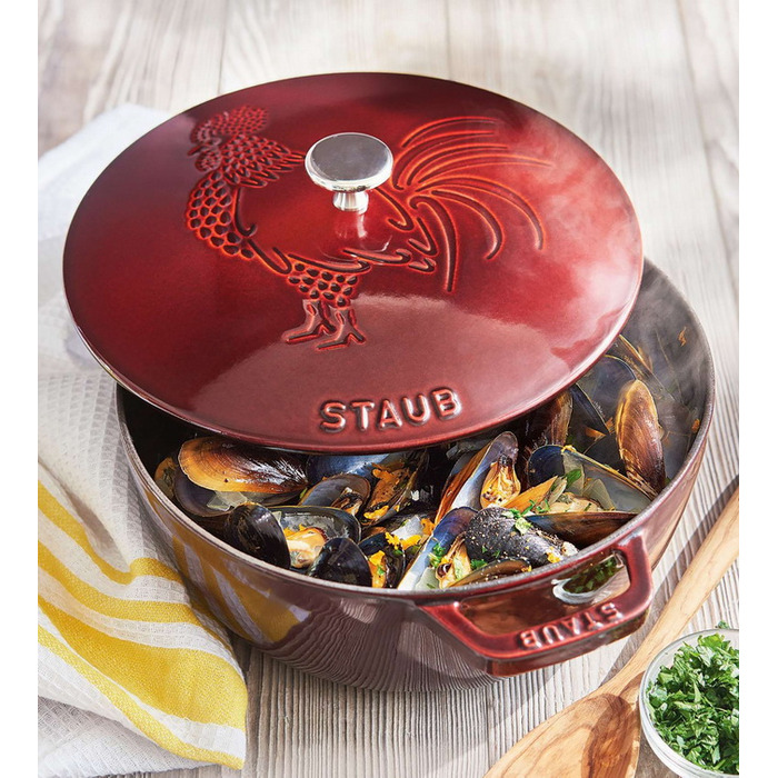 Кокот "Петух", 24 см, гранатовый Staub