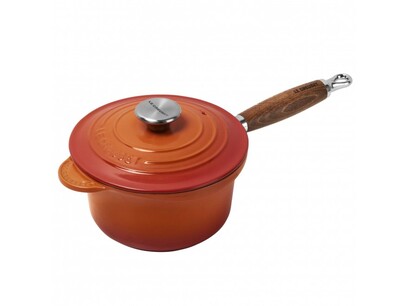 Ковш с крышкой 18 см и деревянной ручкой, оранжевый Le Creuset