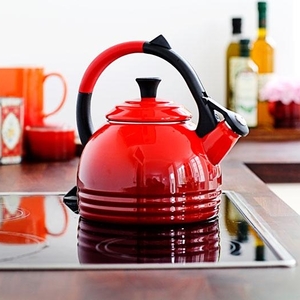 Чайники для плиты Le Creuset