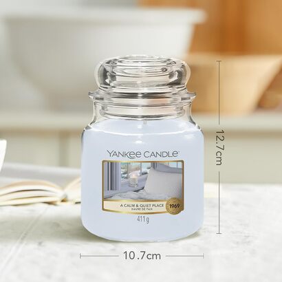 Ароматическая свеча в банке, время горения до 75 часов Yankee Candle