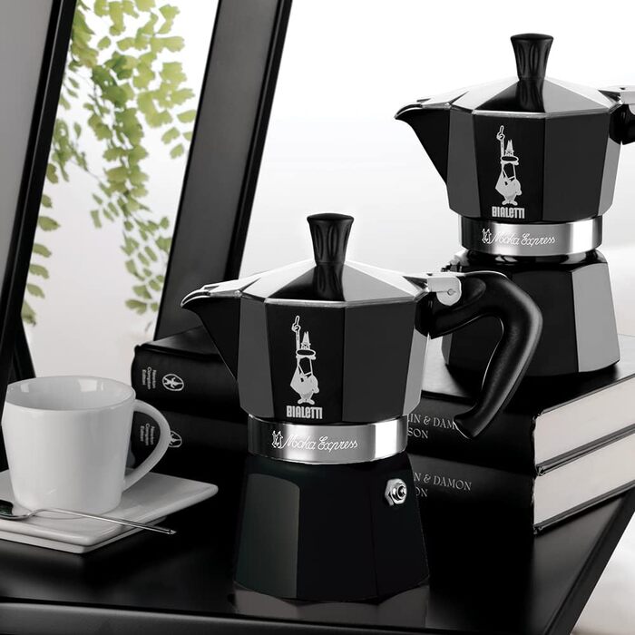 Кофеварка для эспрессо на 6 чашек Mocha Express Bialetti