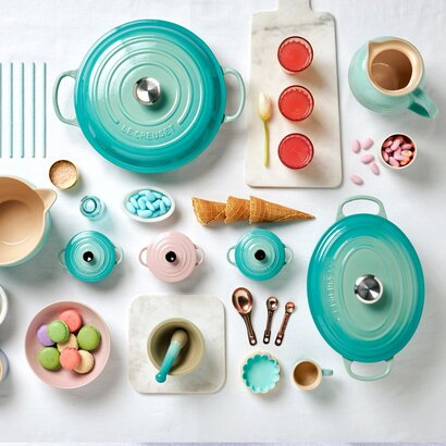 Кастрюля / жаровня с крышкой 22 см Cool Mint Le Creuset