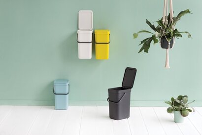 Мусорное ведро 16 л мятное Sort&Go Brabantia