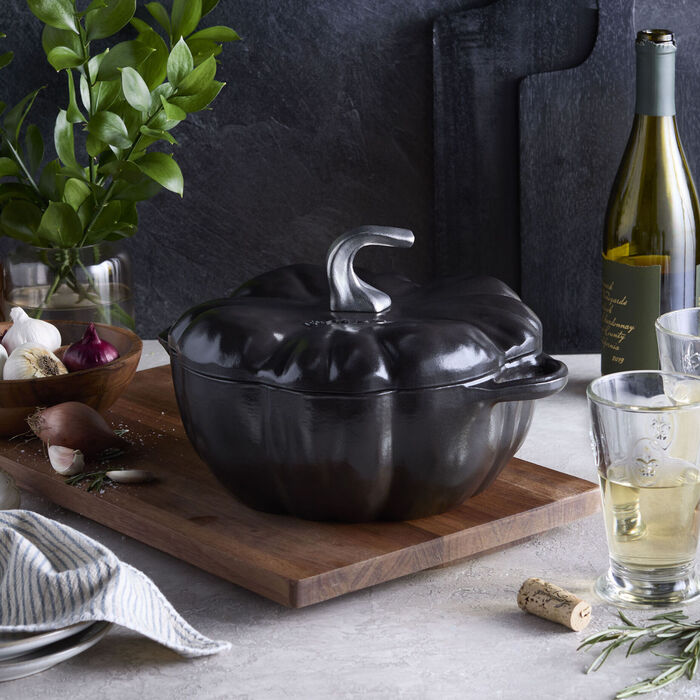 Кокотница в форме тыквы 24 см Black Staub