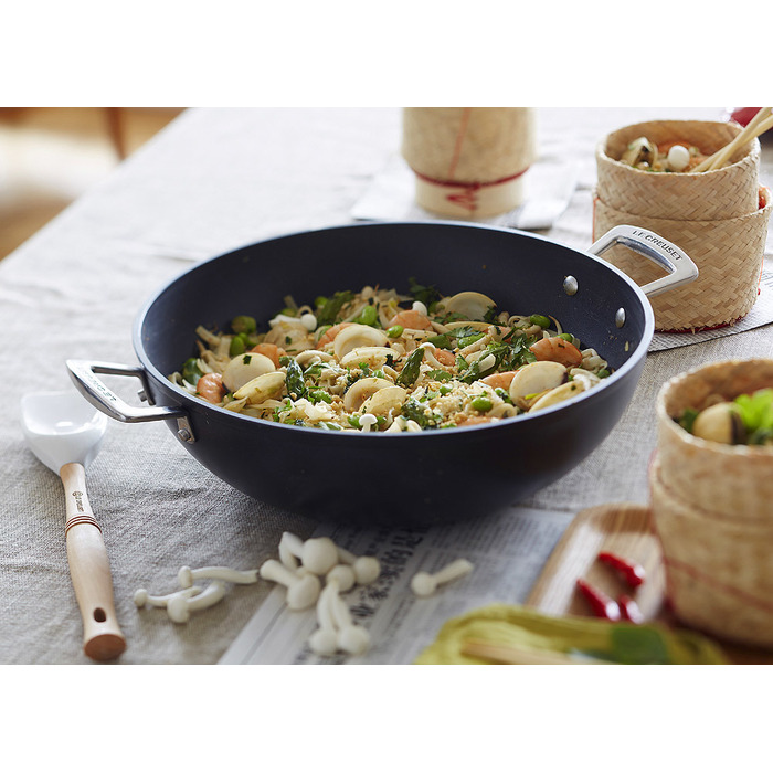 Сковорода вок 32 см Toughened Non-Stick Le Creuset