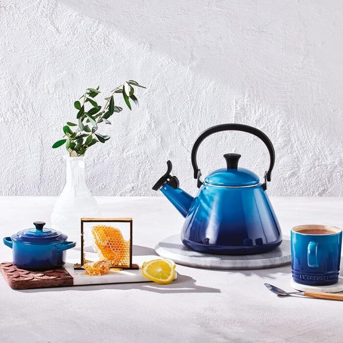 Мини-кастрюля / жаровня 10 см Azure Le Creuset