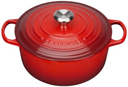 Кастрюля / жаровня с крышкой 26 см, вишневый Signature Le Creuset