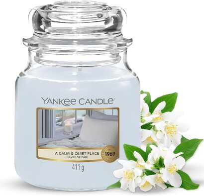 Ароматическая свеча в банке, время горения до 75 часов Yankee Candle